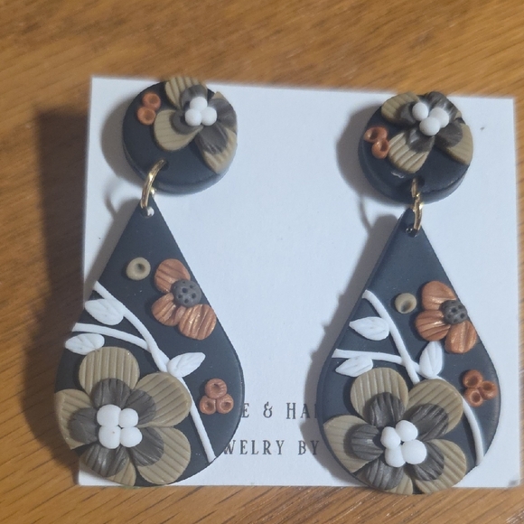 Handmade Jewelry - Floral Black and Brown Earrings Handmade